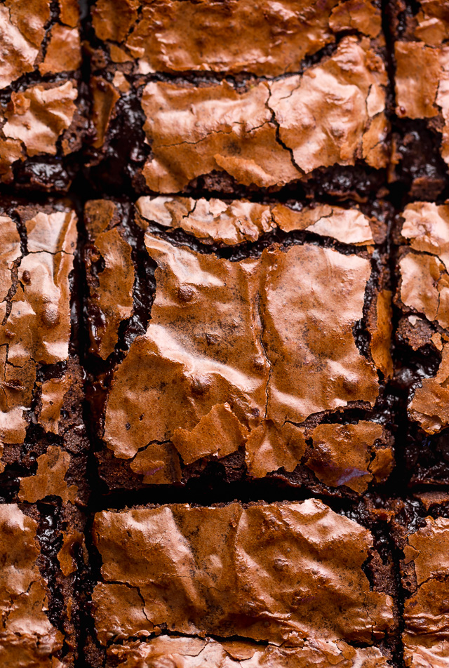 a picture of brownies